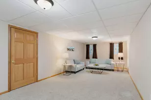 543 Brant Cir, Dekalb, IL 60115 - Photo 20