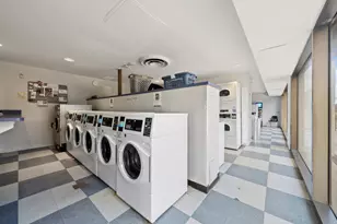 4343 N Clarendon Ave, Chicago, IL 60613 - Photo 20