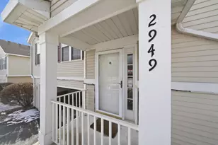 2949 Woodside Dr, Joliet, IL 60431 - Photo 4