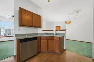 2949 Woodside Dr, Joliet, IL 60431 - Photo 12