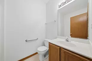 2949 Woodside Dr, Joliet, IL 60431 - Photo 20