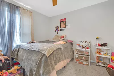 212 S Tanglewood Court, Round Lake, IL 60073 - Photo 12