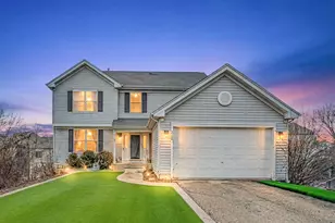 212 S Tanglewood Ct, Round Lake, IL 60073 - Photo 1