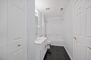 1710 Dogwood Ln, Hanover Park, IL 60133 - Photo 24