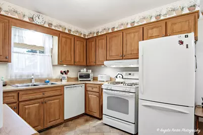 2326 Walnut Street, Waukegan, IL 60087 - Photo 6