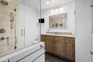 47 N Sterling Heights Rd, Vernon Hills, IL 60061 - Photo 18