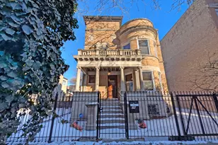 836 E 52nd St, Chicago, IL 60615 - Photo 1