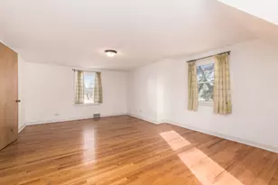 7340 W Keeney St, Niles, IL 60714 - Photo 14