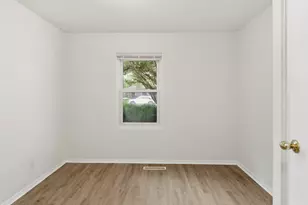 1411 Scottsdale Dr, Champaign, IL 61821 - Photo 12