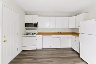 1411 Scottsdale Dr, Champaign, IL 61821 - Photo 8