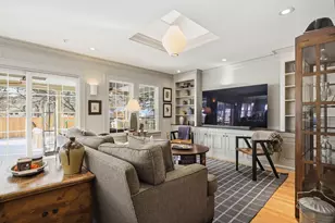 505 S James St, Champaign, IL 61821 - Photo 12