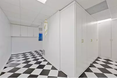 28951 Forest Lake Lane, Libertyville, IL 60048 - Photo 32