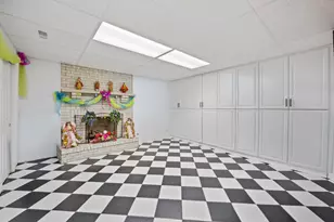 28951 Forest Lake Ln, Libertyville, IL 60048 - Photo 20