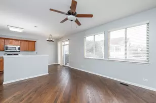 367 N Carlisle Ct, Round Lake, IL 60073 - Photo 14