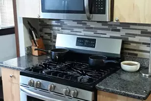 11337 S Parnell Ave, Chicago, IL 60628 - Photo 4