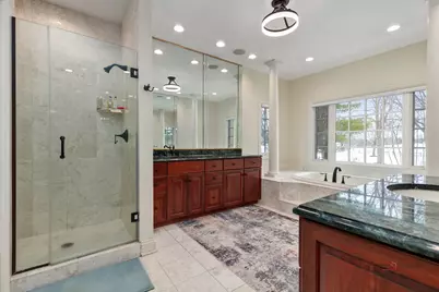 1950 W Southmeadow Lane, Lake Forest, IL 60045 - Photo 16