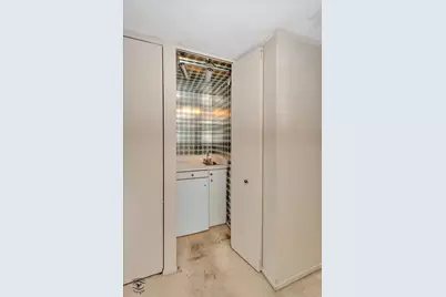 [Address not provided], Chicago, IL 60611 - Photo 14