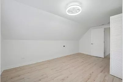 4954 W Byron Street, Chicago, IL 60641 - Photo 14