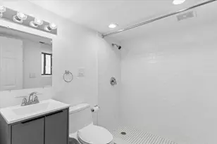 4954 W Byron St, Chicago, IL 60641 - Photo 36