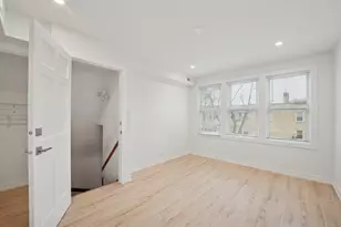 4954 W Byron St, Chicago, IL 60641 - Photo 6