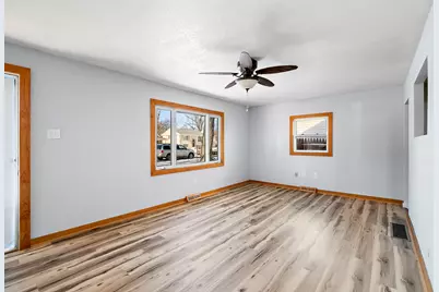 166 N Randolph Avenue, Bradley, IL 60915 - Photo 2