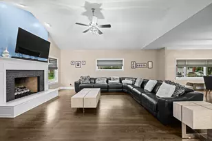 421 W Hawthorne St, Arlington Heights, IL 60004 - Photo 12