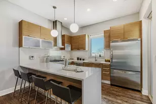 815 N Ashland Ave, Chicago, IL 60622 - Photo 4