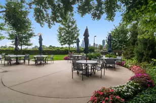 155 N Harbor Dr, Chicago, IL 60601 - Photo 20