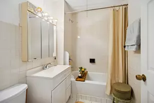 3226 W Thomas St, Chicago, IL 60651 - Photo 14