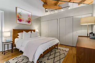 2210 W Wabansia Ave, Chicago, IL 60647 - Photo 16