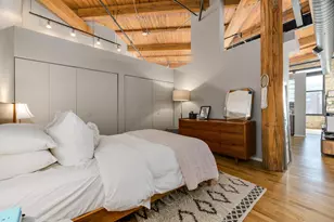 2210 W Wabansia Ave, Chicago, IL 60647 - Photo 18