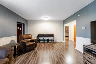 1210 Campbell St, Joliet, IL 60435 - Photo 4