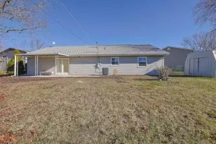 7784 Huntington Cir S, Hanover Park, IL 60133 - Photo 24