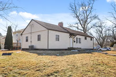 [Address not provided], Champaign, IL 61821 - Photo 2