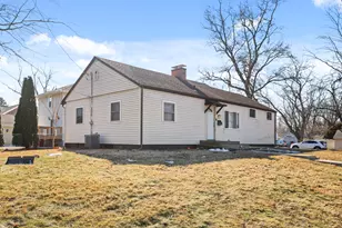 [Address not provided], Champaign, IL 61821 - Photo 2