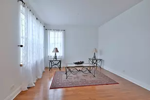 410 Manchester Rd, Oswego, IL 60543 - Photo 4