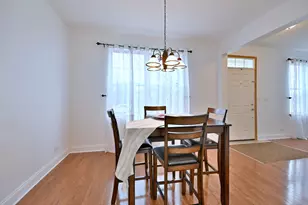 410 Manchester Rd, Oswego, IL 60543 - Photo 8