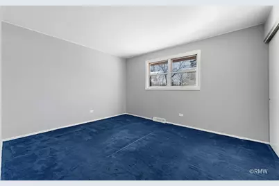 1800 N Iris Drive, Palatine, IL 60074 - Photo 16