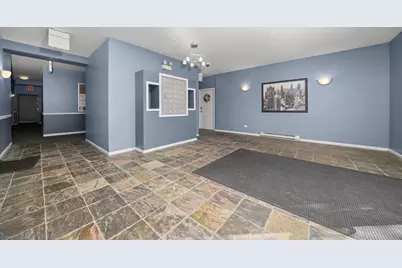 2720 W Cortland Street #302, Chicago, IL 60647 - Photo 16