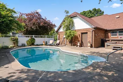 2215 Woodfield Road, Bloomington, IL 61704 - Photo 2