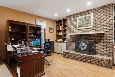 2215 Woodfield Road, Bloomington, IL 61704 - Photo 14