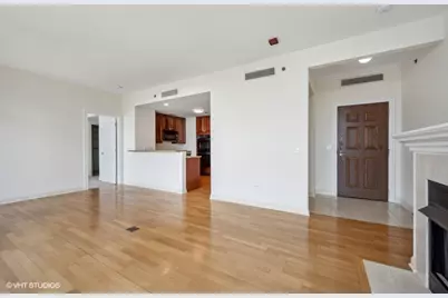 21 E Huron Street #3801, Chicago, IL 60611 - Photo 12