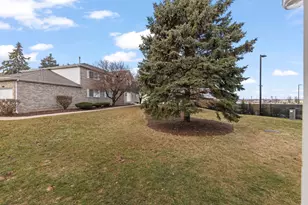 809 Constance Ln, Sycamore, IL 60178 - Photo 22