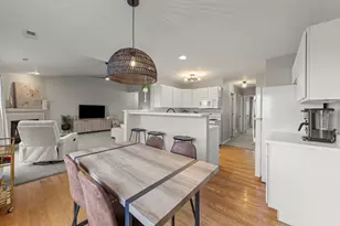 809 Constance Ln, Sycamore, IL 60178 - Photo 6