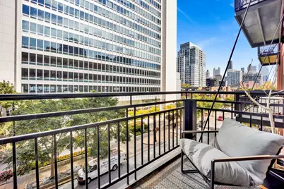 525 W Superior Street #322, Chicago, IL 60654 - Photo 6