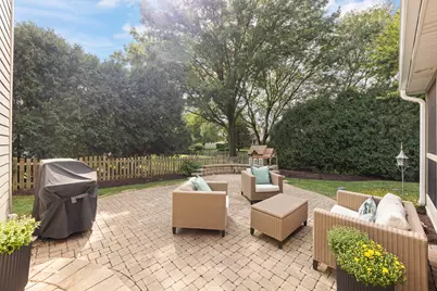 2042 Richton Drive, Wheaton, IL 60189 - Photo 26