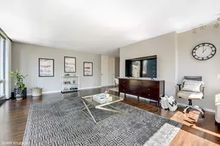 880 N Lake Shore Dr, Chicago, IL 60611 - Photo 4