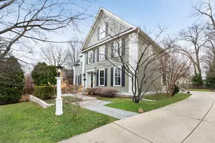 146 Franklin St, Geneva, IL 60134 - Photo 2