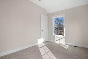 304 S Prairie St, Batavia, IL 60510 - Photo 22