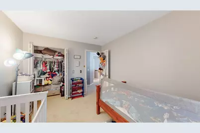 966 Mesa Drive, Lake in the Hills, IL 60156 - Photo 18